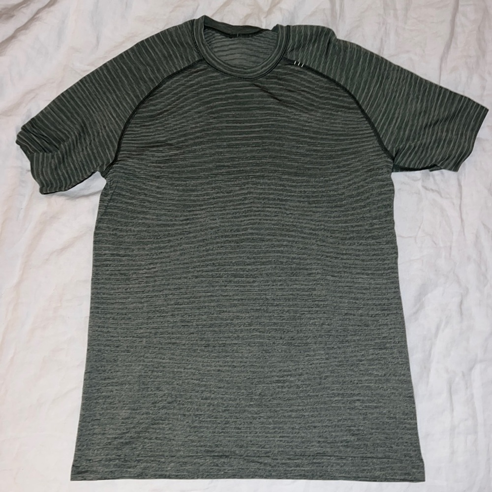 Lululemon Metal Vent Tech 2.0 Short Sleeve Shirt
